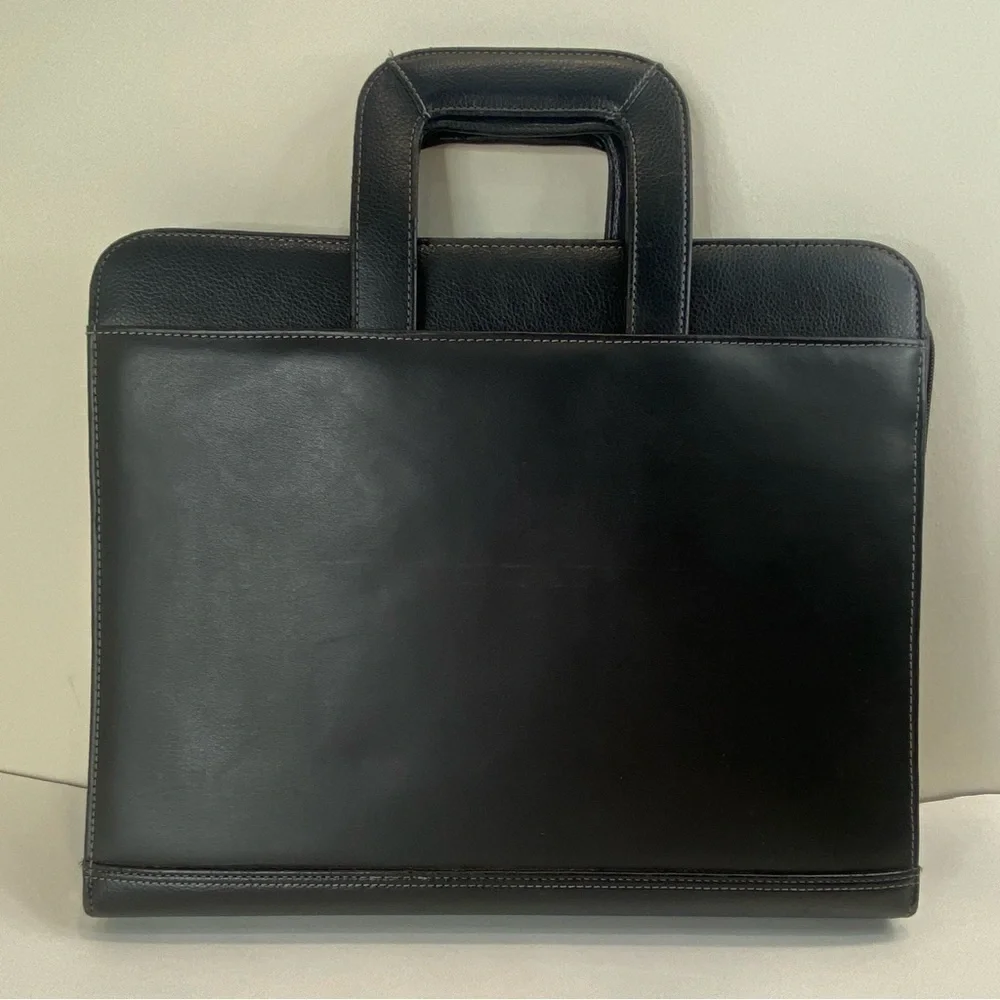 Franklin Covey Black Faux Leather 7 Ring Binder Briefcase Retractable Handles